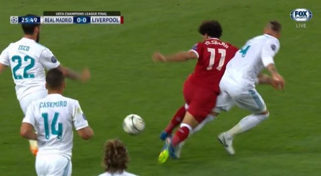 Goditje e rënde për Liverpul/sulmuesi kryesor lë fushën pas një dëmtimi