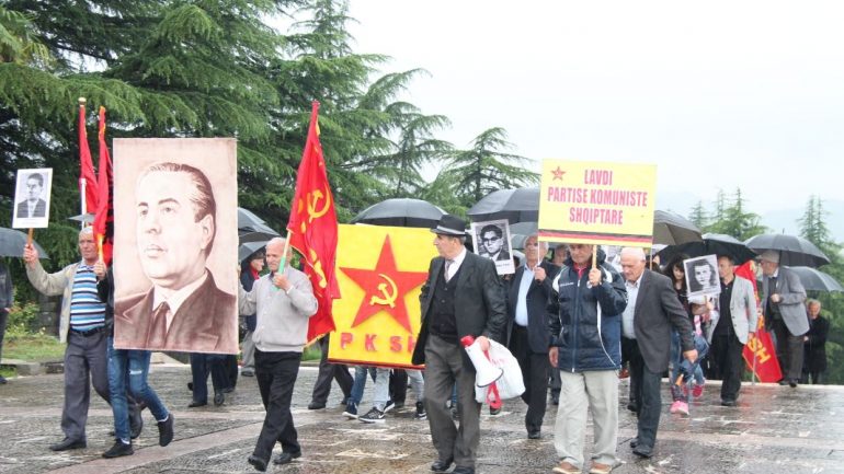 GRUPI I PIUNËS/ PD harton projektligjin: Të ndalohet Partia Komuniste dhe simbolet e diktaturës