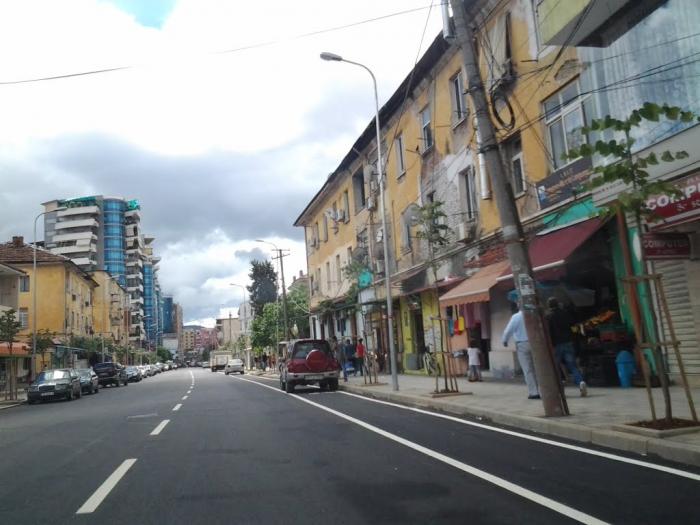 E FUNDIT/Makina përplas këmbësorin tek Rruga e Dibrës