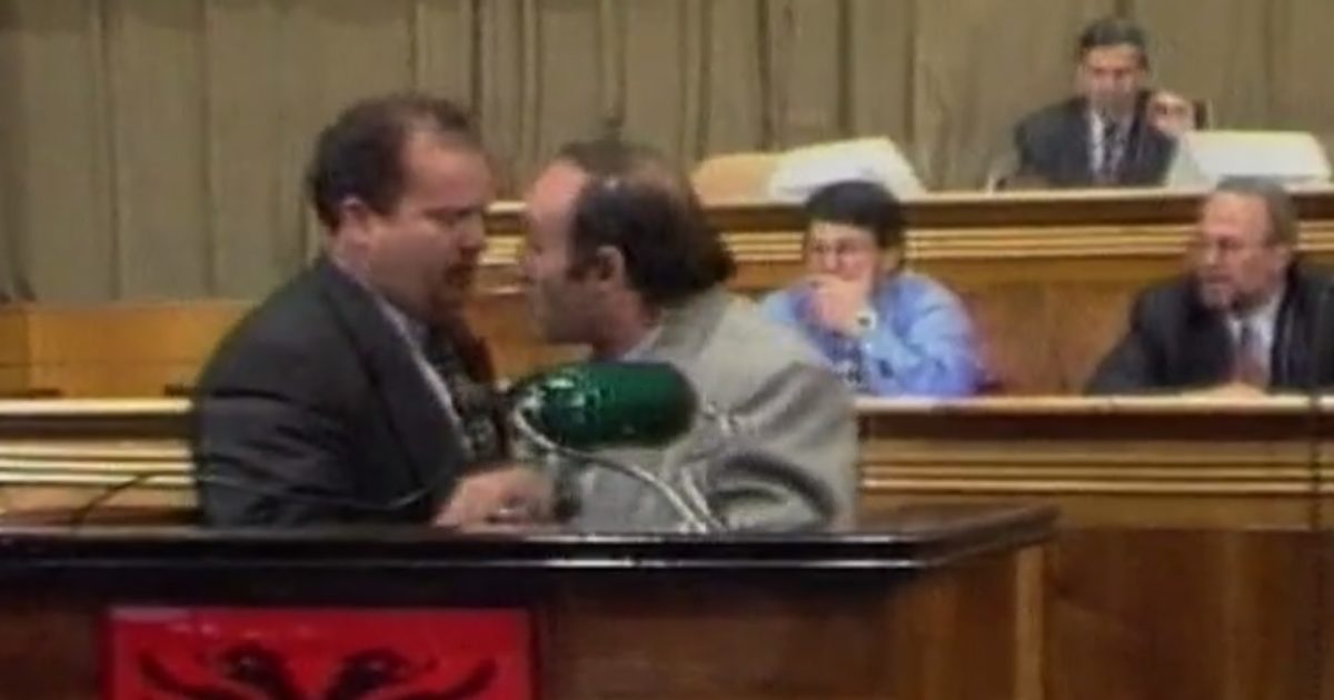 SKANDAL & DOKUMENTI/ Atentatori i Azem Hajdarit, “Qytetar Nderi” i Hasit