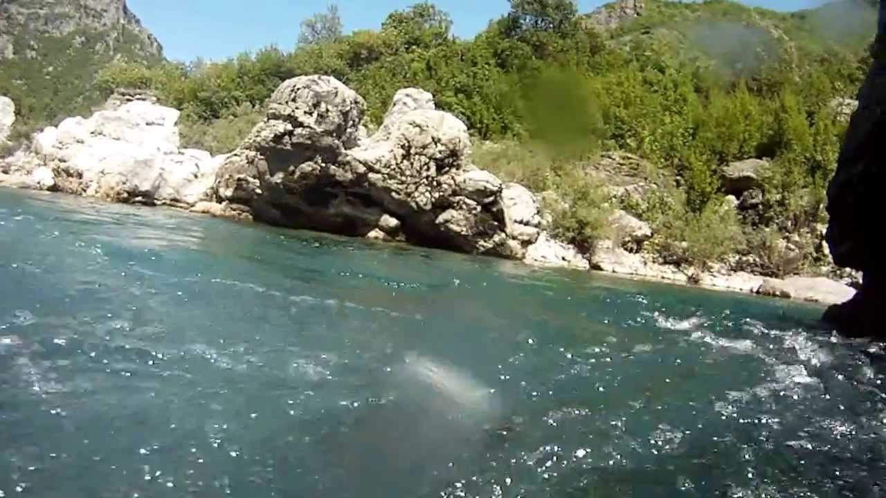 EMRI/ Shkodër, mbytet në lumë 20-vjeçari