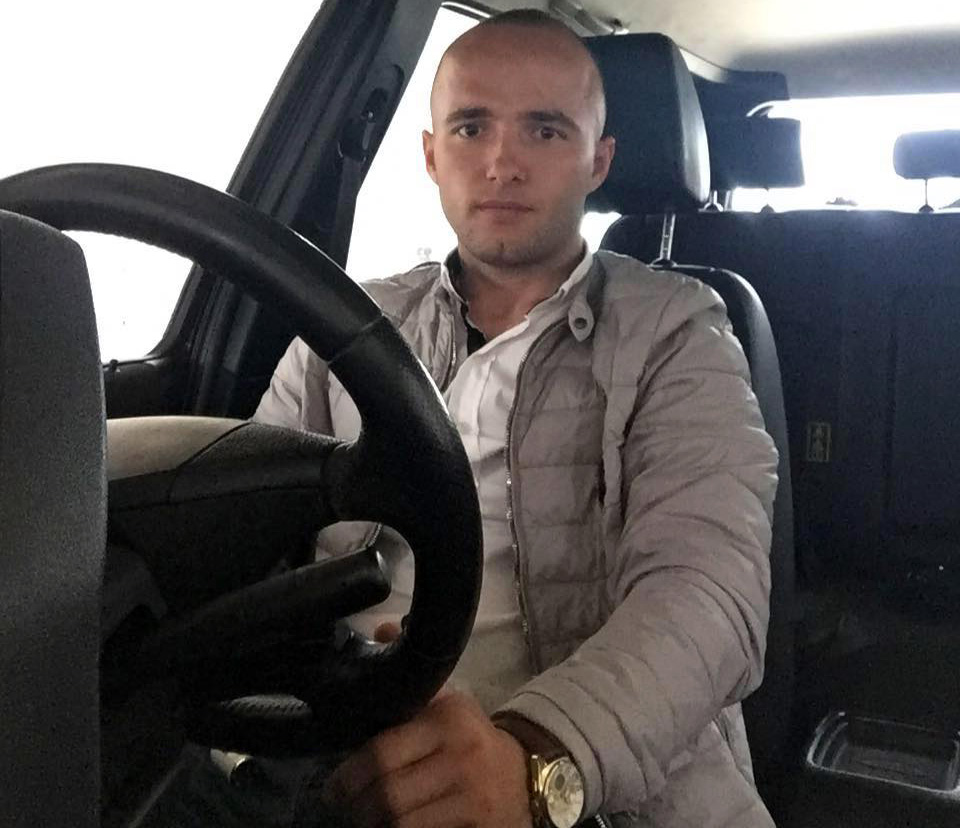 FOTO GALERI/ Ja kush është inxhinieri 31-vjeçar që vrau të renë dhe veten