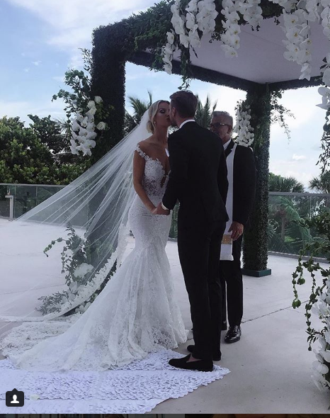 FOTO/ Modelja  shqiptare Afërdita Dreshaj i jep fund beqarisë