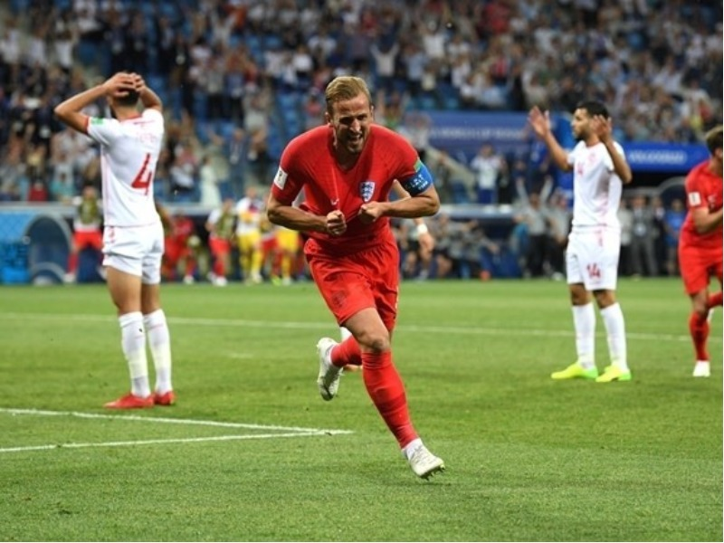 Anglia fiton pa dashje, skuadër e keqe që kishte fat