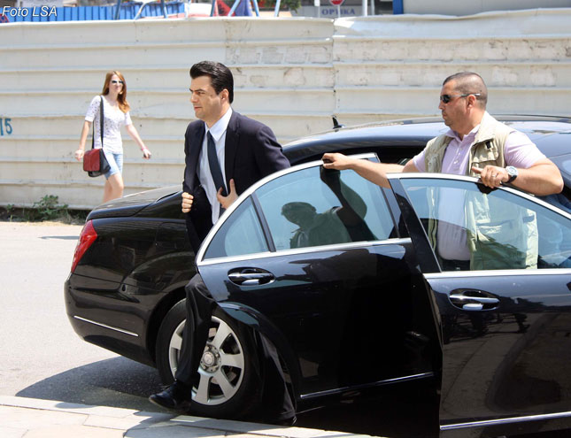 SKANDAL/ Survejimi familjarisht i Lulzim Bashës, reagon Policia e Shtetit