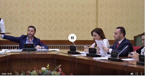 Mbledhjet e komisioneve në tension, Balliu ‘nxeh’ Braçen