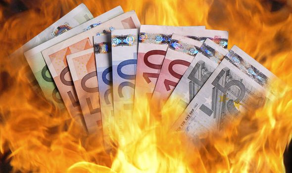 Rënia e euros do vazhdojë, turistët dhe remitancat do kapin majat