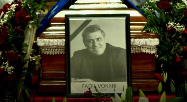 Ceremoni plot trishtim në Prishtinë, përcillet Fadil Vokrri