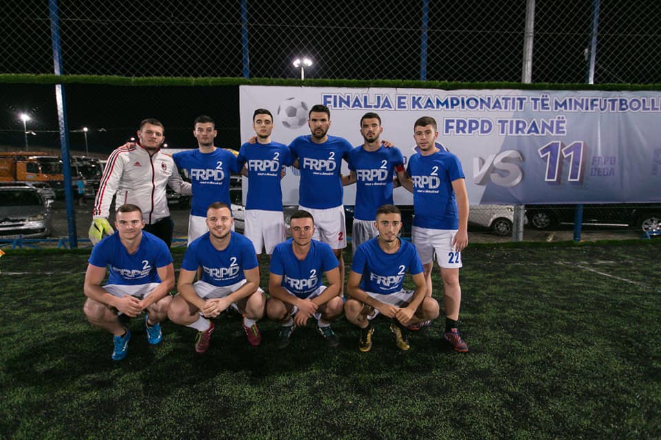 FOTO GALERI/ Lulzim Basha tifoz futbolli, ndjek “skuadrën e zemrës” në stadium