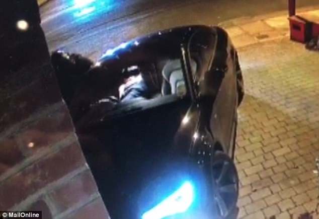 VIDEO & FOTO GALERI/ Grabitet mjeku teksa kthehej në shtëpi: Orën, ose të zhdukëm