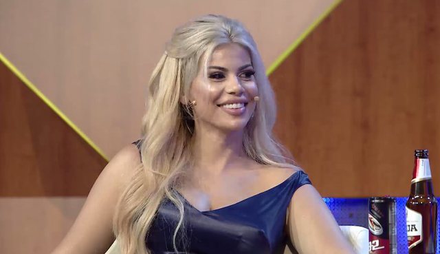 Luana Vjollca flet për herë të parë për babanë, i vdiq kur ishte…