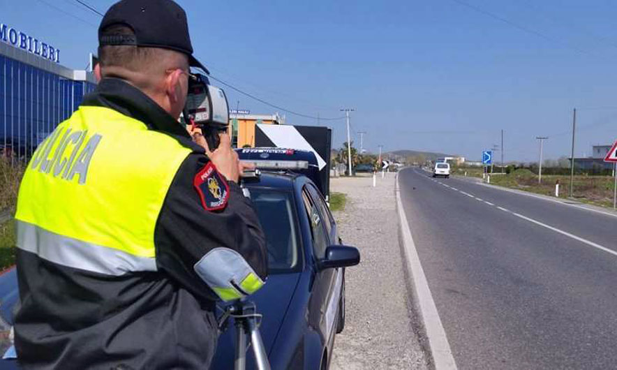 Nën efektet e alkoolit, rrugorët e Lezhës bëjnë kërdinë