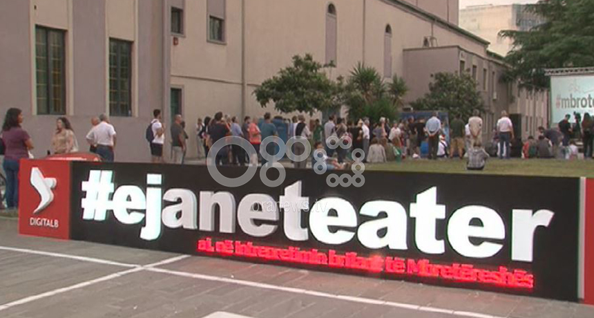 Artistët në mbrojtje të Teatrit, paralajmërojnë përshkallëzim të protestave