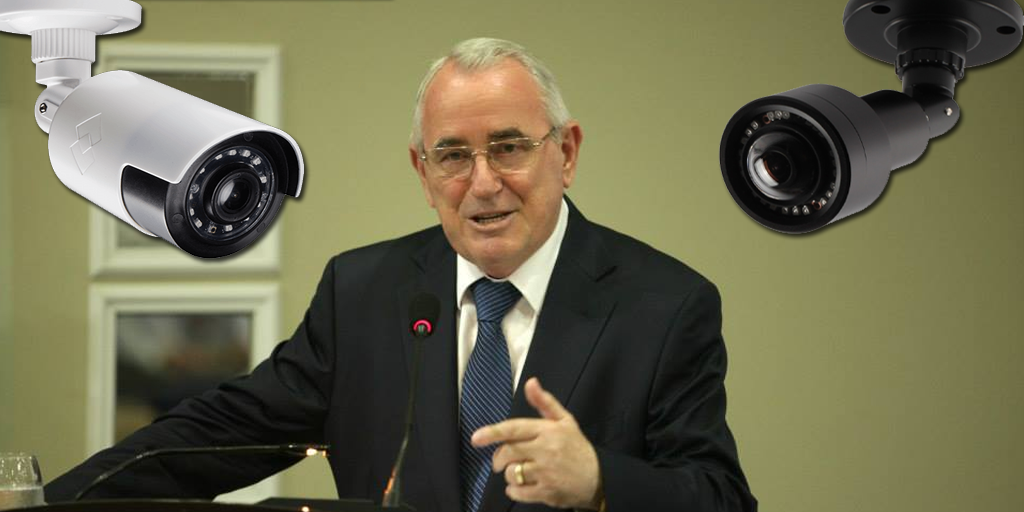 Kush e kërcënon kryebashkiakun  e Elbasanit