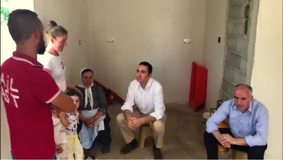 Video/ Salianji, vizitë në familjet e kuksianeve të burgosur pas protestës!