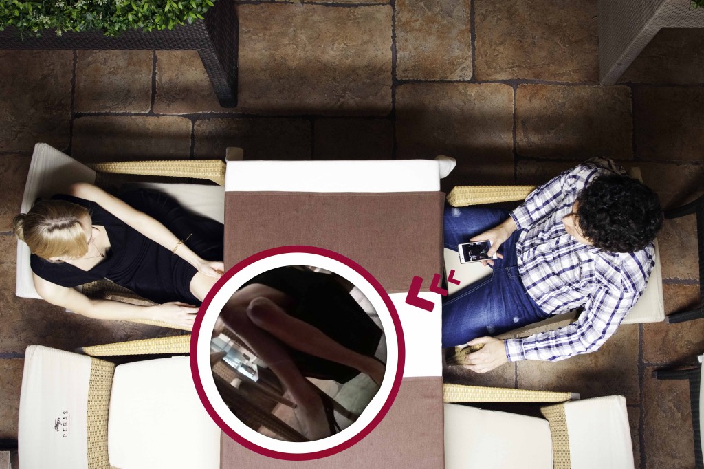 Vuri kamera në këpucë për të filmuar të pasmet e femrave, por nuk mendoi gjatë për ‘detajin’