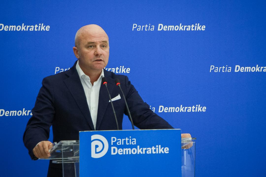 SKANDAL/ Televizionet kombëtare censurojnë opozitën, fshehin aferat korruptive të qeverisë