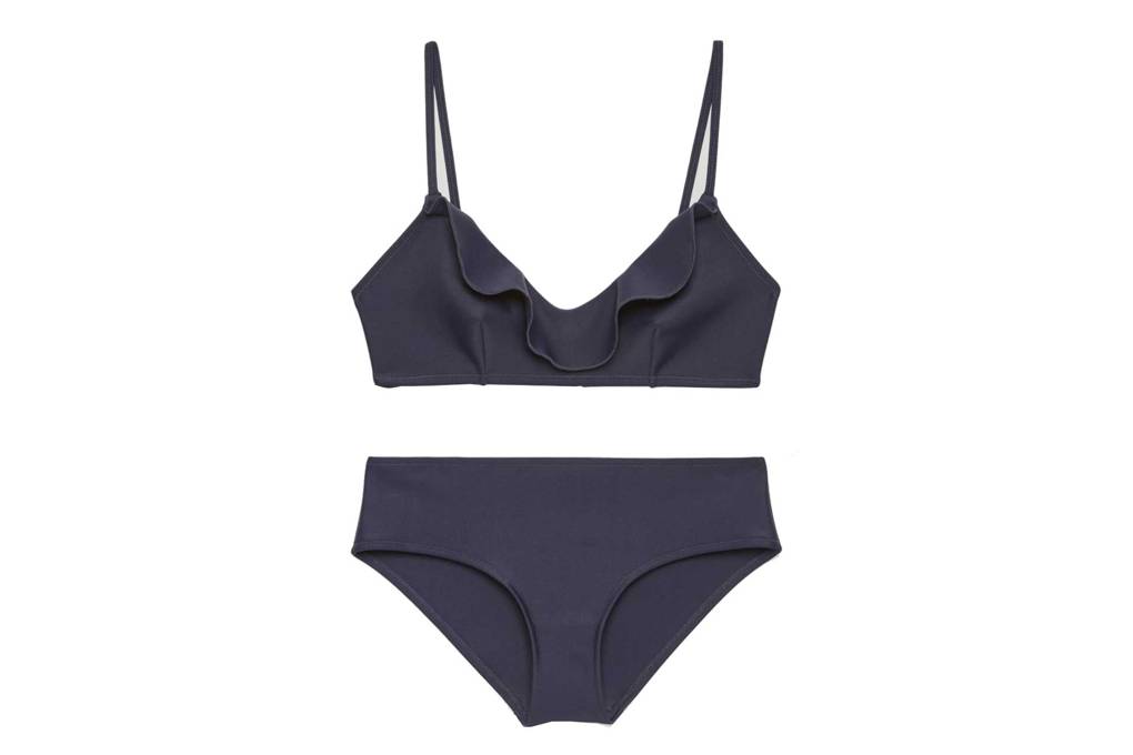 Në dilemë për kostumin e plazhit? – Njihuni me modelet më të mira të kësaj vere!