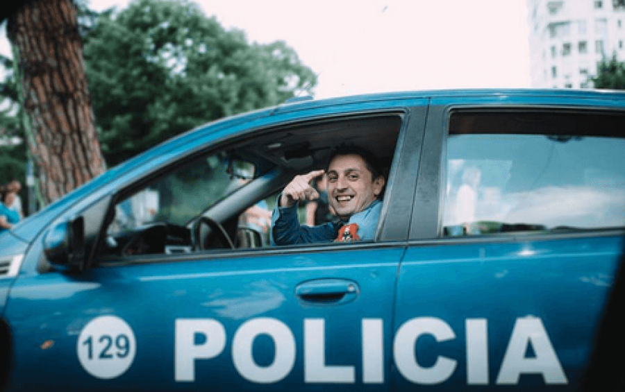 Zbardhet biseda mes policit dhe hajdutit/‘Për ato makinat b… çfarë ke bërë andej nga Kavaja’