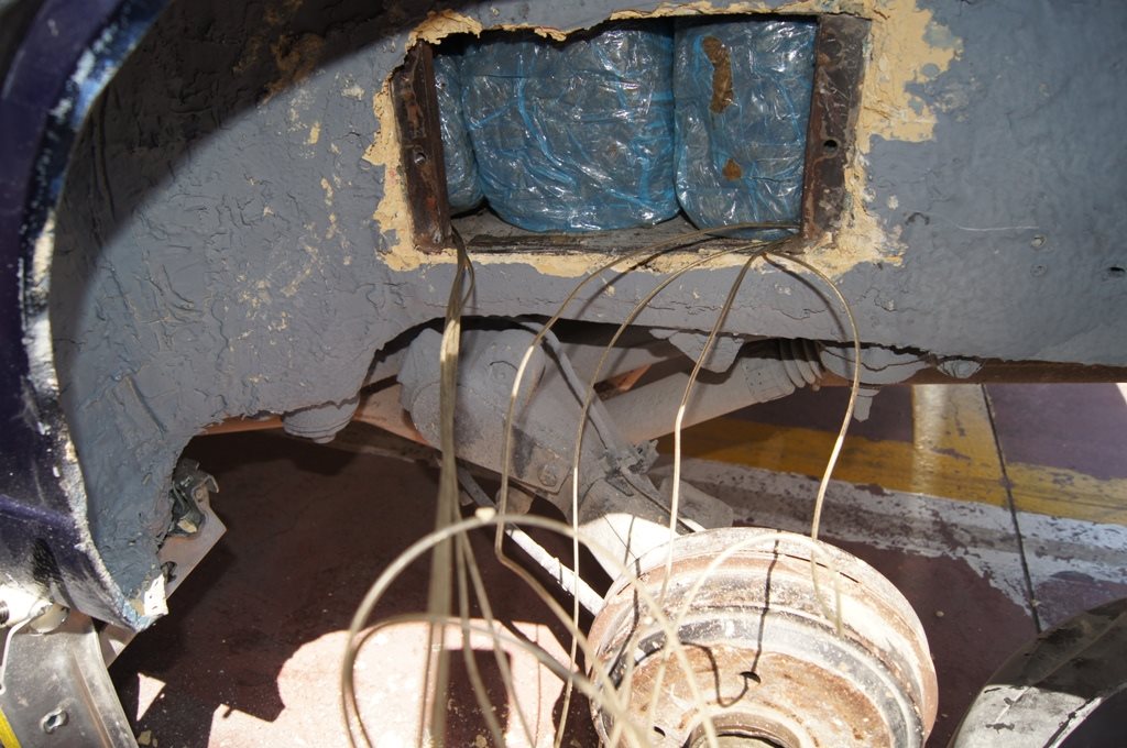 FOTO/ Kapet shqiptari me 40 kg hashash të fshehur