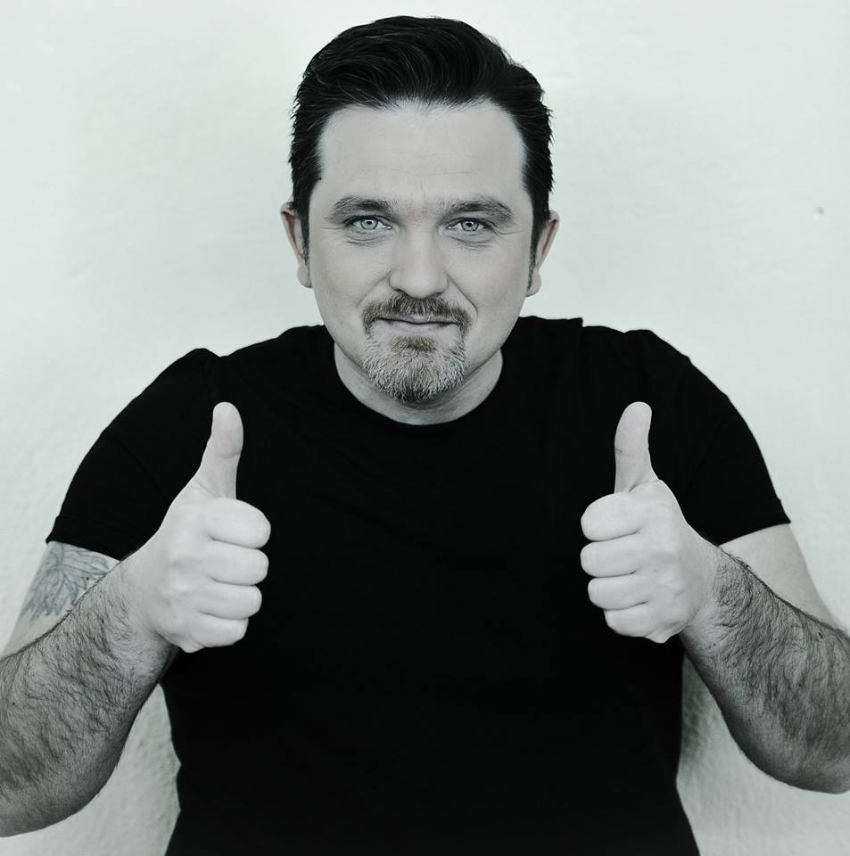 Julian Deda:Jemi të zgjuar, shkatërrojmë për të bërë kulla, Çështje kulture