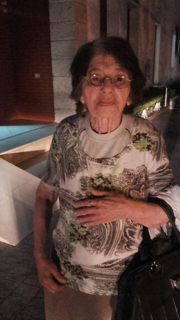 Gruaja 88-vjecare paraqitet ne komisariat ne Tirane, kerkon ndihme pasi ka humbur