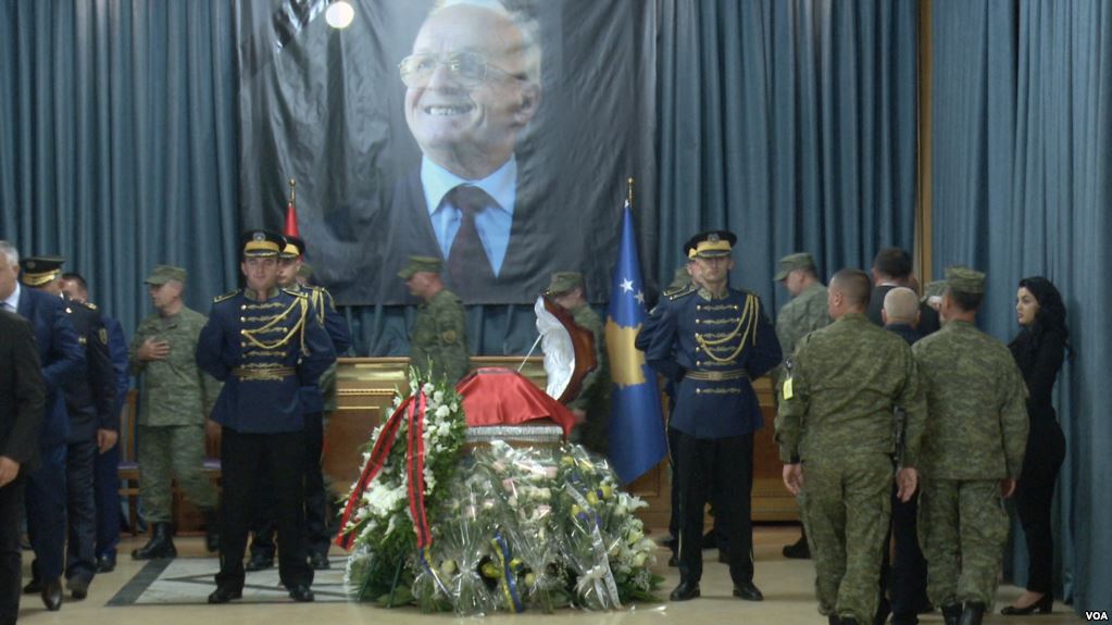 Kosova nderon Adem Demaçin