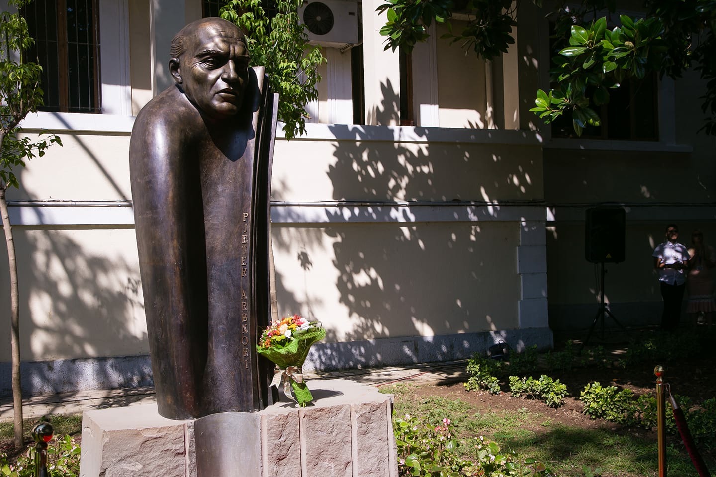 Lulzim Basha: Arbnori te Parlamenti, shenje se ne fund te tynelit ka drite