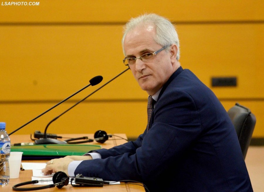 Akuza për Ardian Dvorani/Prokurori që kërkoi dënimin e qytetarëve shkodranë që rrëzuan bustin e Enver Hoxhës