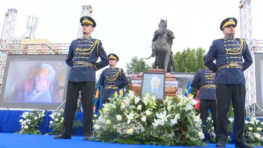 I jepet lamtumira e fundit, Mandelës së Kosovës, Adem Demaçi