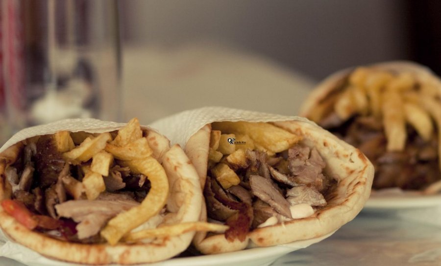 Helmohen 11 persona në Tiranë, konsumuan sufllaqe në ish-Bllok