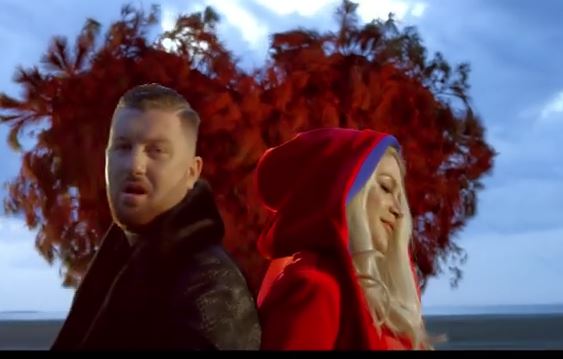 FOTO/Mes shqiptarëve të kapur me drogë në Itali, dhe këngëtari shqiptar