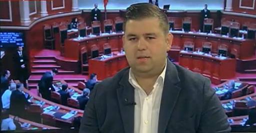 Teatri/Deputeti Braimllari tregon të vërtetën më kartën e votimit: Intrigë e PS për të devijuar grabitjen