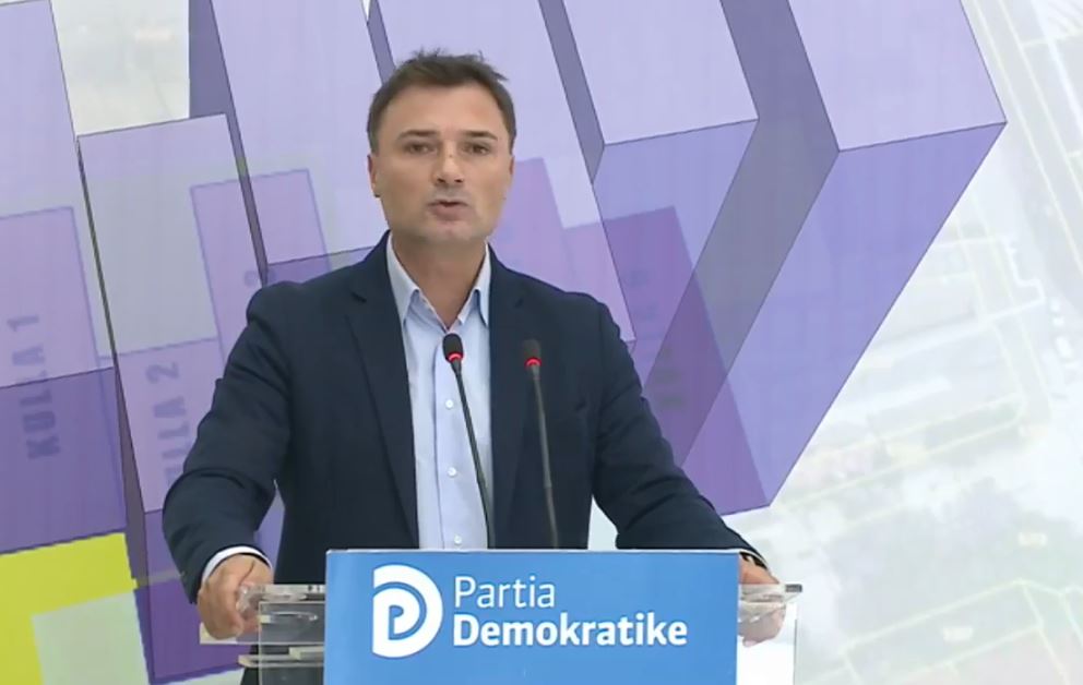 Teatri/ PD: Kreu i shtetit të mos bëhet pjesë e grabitjes, pronarët e kërcënuar të rezistojnë