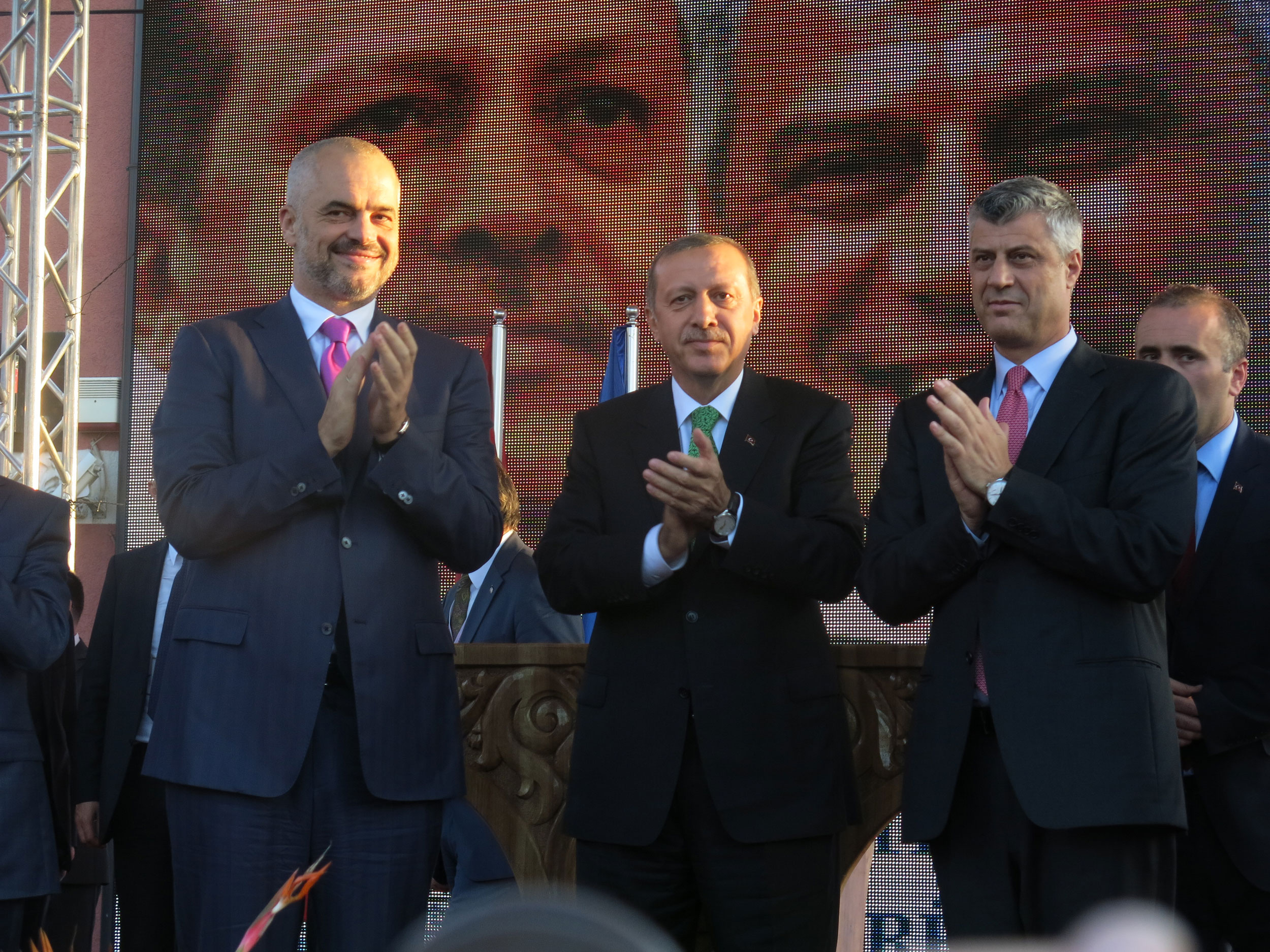 Betimi i presidentit Erdoğan, Rama dhe Thaçi nuk mungojnë në ceremoni