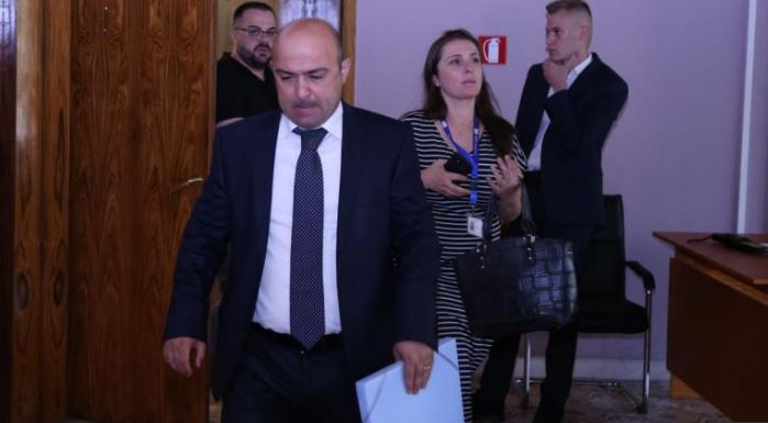 Vettingu e përjashtoi nga radhët e drejtësisë, gjyqtari thur poezi:”Ku ta dija unë i shkreti… se armiku isha unë”