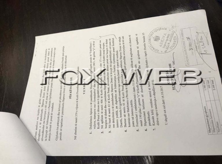 Kavajë/Sharkohet nga detyra nënkryetarja, deklarime të rreme në formularin e dekriminalizimit