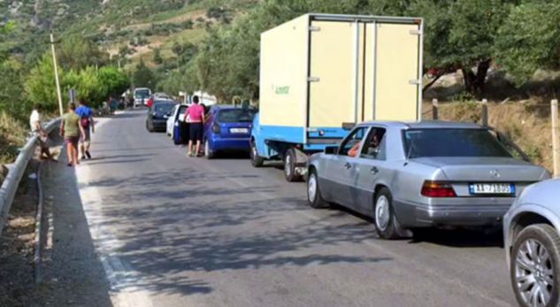 VIDEO/Trafik i rënduar në Vlorë, kujdes në këtë aks