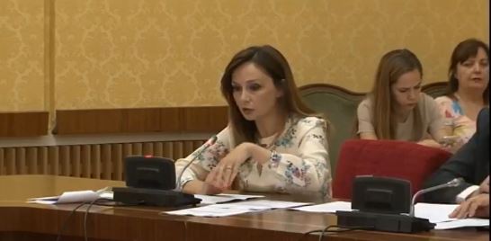 Komisioni i ekonomisë/ Qeveria e paaftë të tërheqë fonde, e zhytur në paratë e krimit