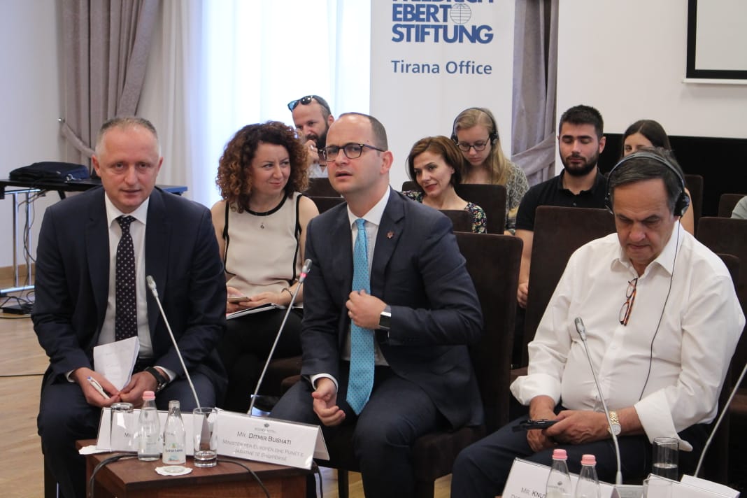 Bushati flet sikur janë hapur negociatat: Këtë muaj nis puna për kapitujt 23 e 24