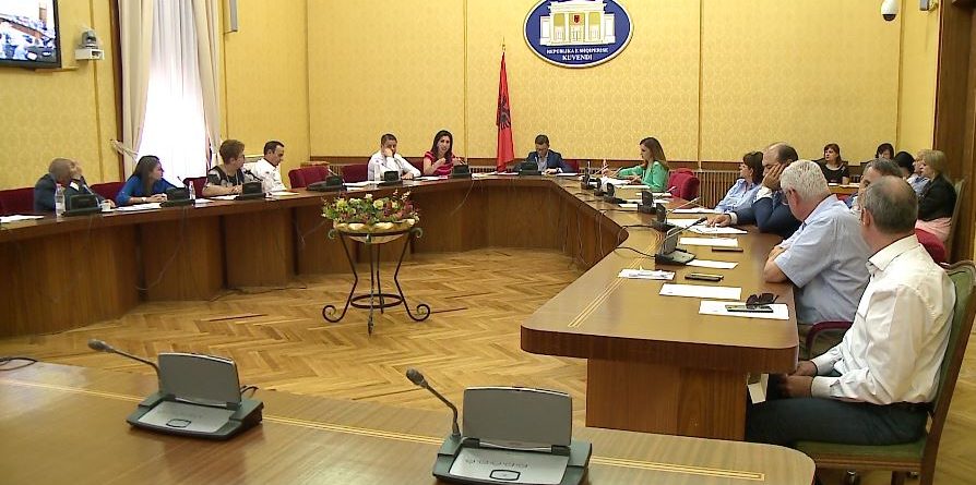 Pse PS kërkon 8 vite më pas paratë e Bankës Kombëtare për blerjen e hotel Dajtit