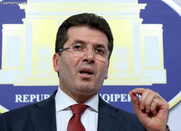 Mos miratoni ligjet antikushtetuese të Ramës, Mediu thirrje Metës e Zaganjorit