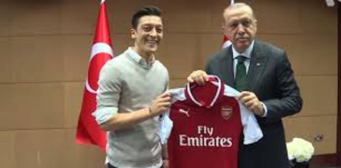 Erdogan nxit tensionet, flet me Ozil pas largimit nga Gjermania
