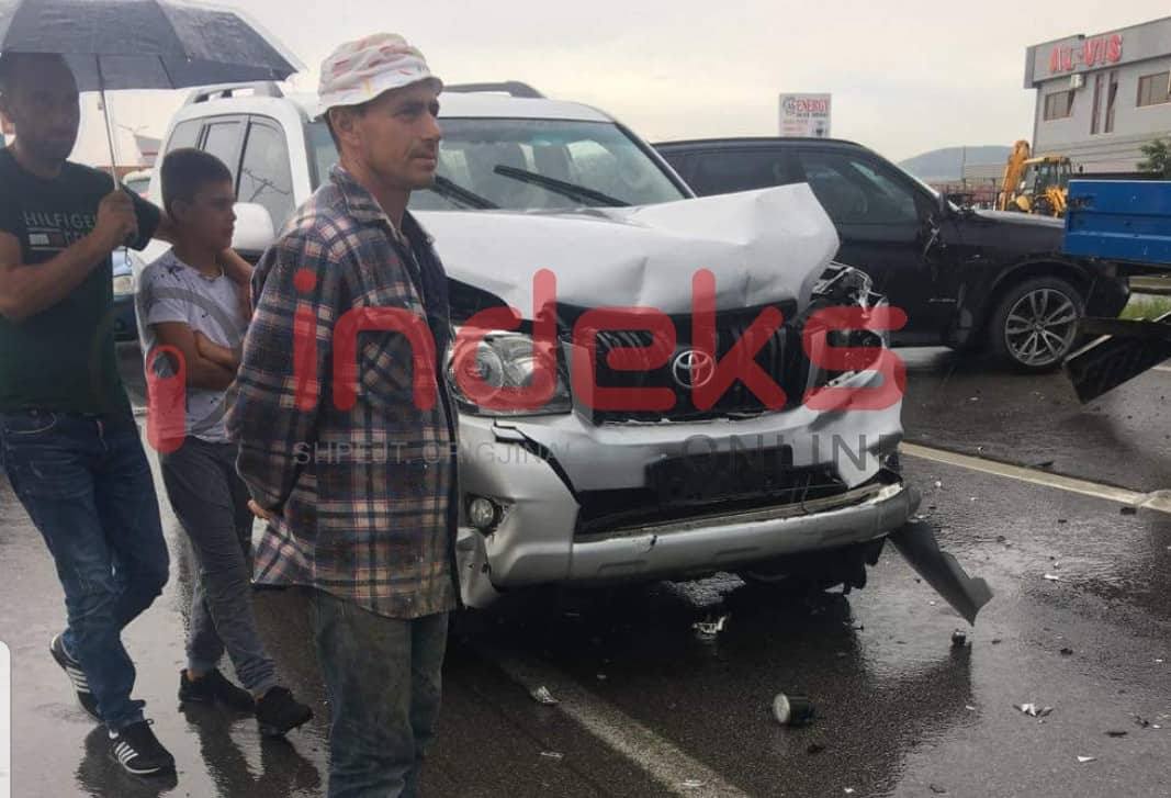 LAJM I FUNDIT/ Video,përfshihet në aksident X5 e Hashim Thaçit