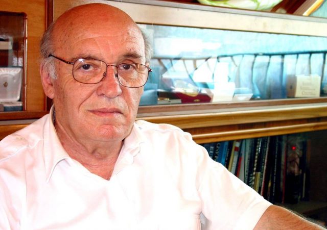 Pjeter Arbnori shkruante nga burgu: Nanë më ridënuan me 12 vite, nuk i tregova shokët