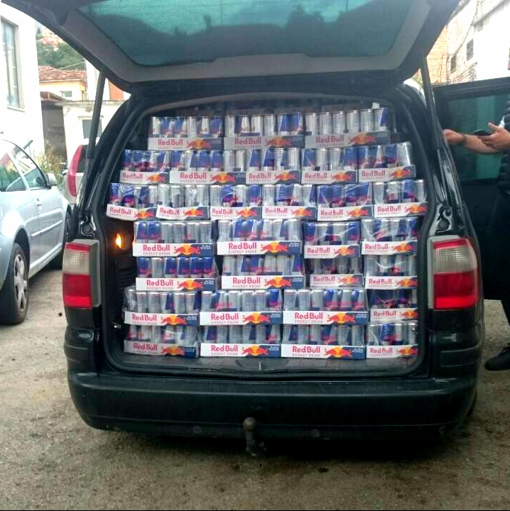 EMRAT/ Kontrabandë në Kapshticë, 3 doganierë bien në pranga