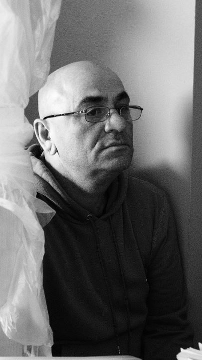 Regjisori Budina përgënjeshtron lajmin e rremë: Nuk jam dënuar kurrë,lajm i fabrikuar nga pushteti dhe mediat e tij