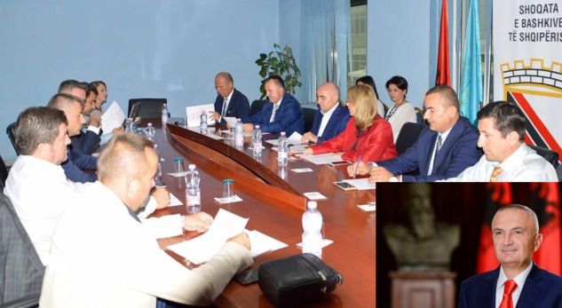 Shoqata e Bashkive të Shqipërisë letër Metës:Kthe ligjin e Teatrit për rishqyrtim