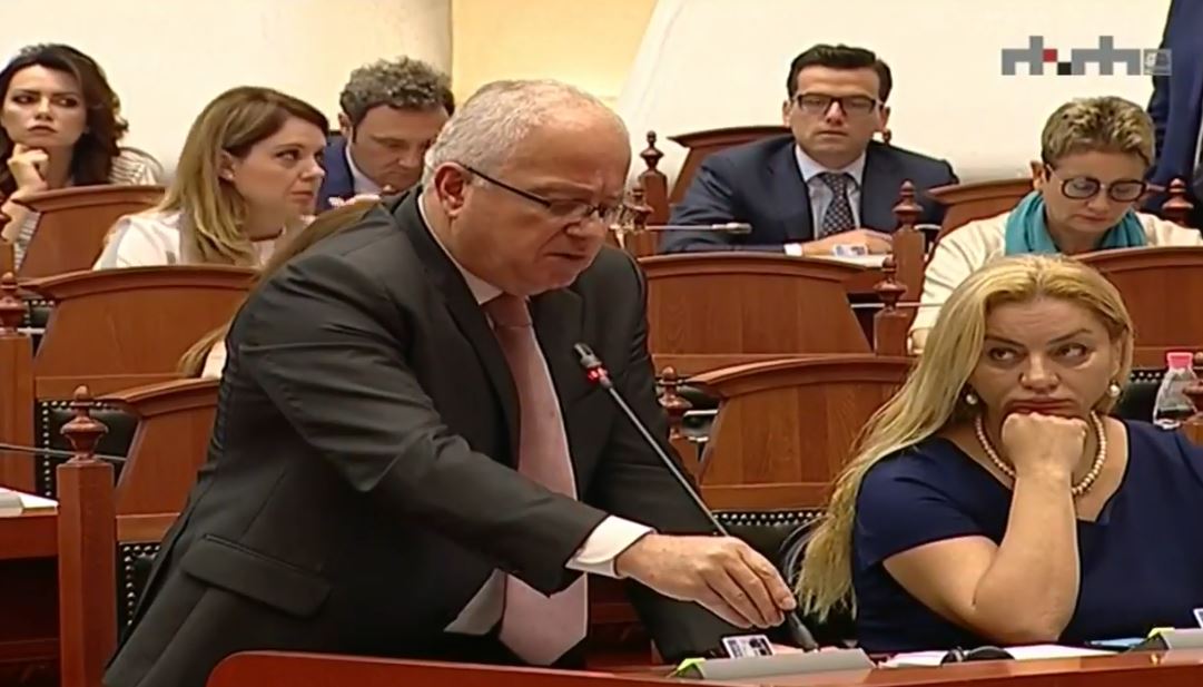 Opozita lë sallën e kuvendit, Spaho:Nuk mund të qëndrojmë në një Kuvend ku vidhet vota