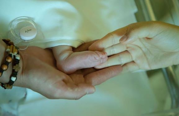 Ajka e Besit dhe Xhensilës, zbulohet arsyeja përse zgjodhën këtë emër për vajzën